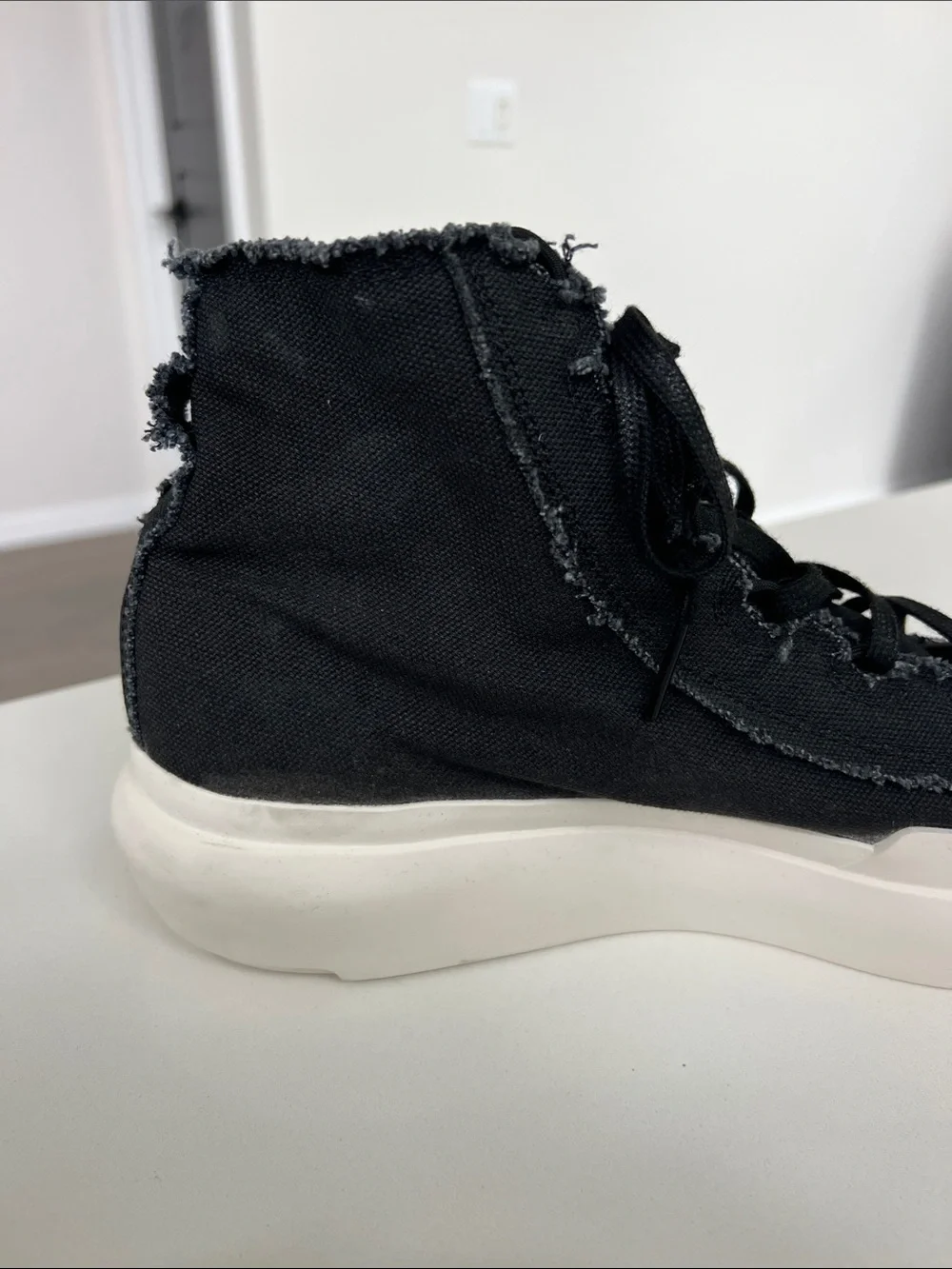 Y-3 adidas nizza high top black and white sneakers men’s size 8